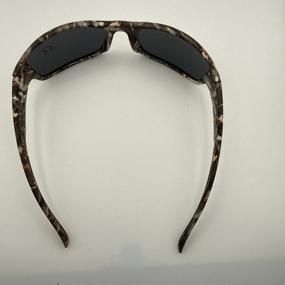 The Unbranded Brand loisruby camo